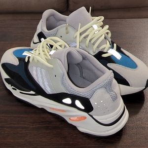 Yeezy Boost 700